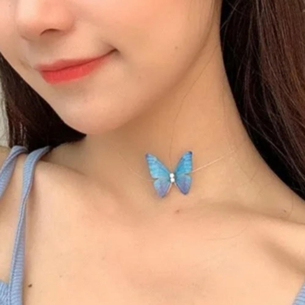 🦋 Butterfly Invisible Choker - Picture 1 of 4